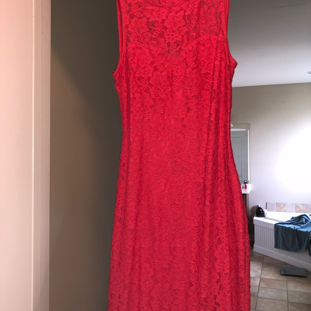 ADORABLE open back, lace dress